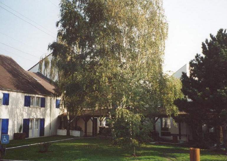 Greet Hotel Villeneuve La Garenne - Renove Bagian luar foto